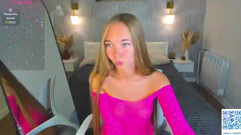 Snapshot of milana_sorrento chatting on 06/22/26, 03:25 Milana online show from 06/22/26, 03:25