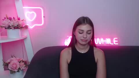 Snapshot of milanaangelas chatting on 02/21/25, 02:59 milanaangelas online show from 02/21/25, 02:59