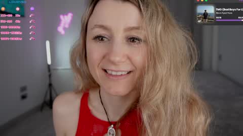 Snapshot of milanacamgirl chatting on 03/28/26, 04:17 Milana online show from 03/28/26, 04:17