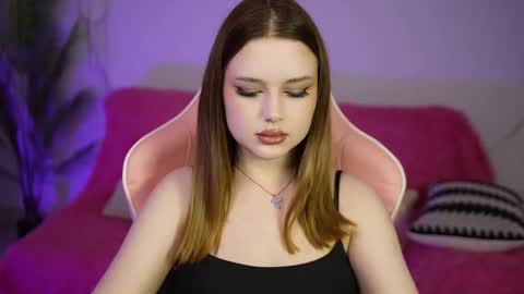 milanamoons online show from 09/26/25, 11:03