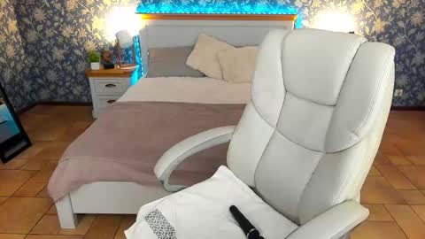 Snapshot of milanamusee chatting on 03/02/25, 04:53 Milana online show from 03/02/25, 04:53