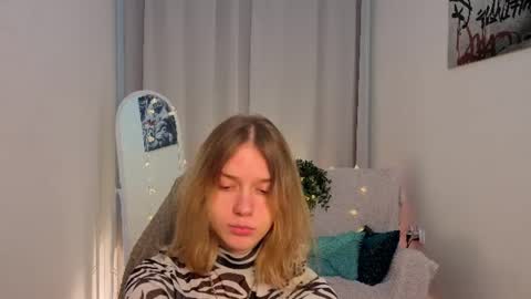 Milaray online show from 06/11/26, 05:16