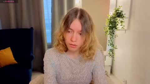 Milaray online show from 06/13/26, 05:16
