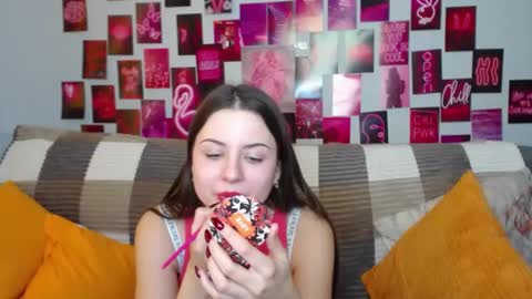 milanaroz online show from 02/07/25, 09:26