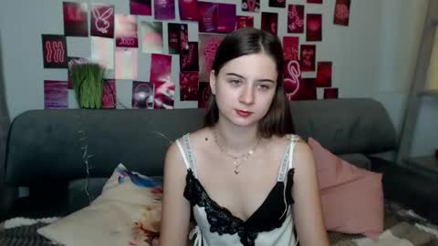 milanaroz online show from 09/28/25, 05:13