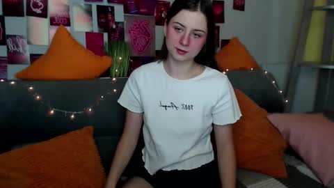 milanaroz online show from 10/30/25, 05:53