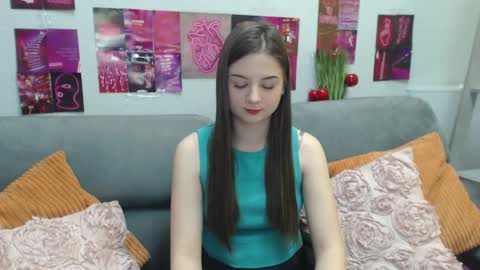 milanaroz online show from 04/30/26, 04:52
