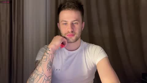 milanasugar online show from 12/04/25, 04:27