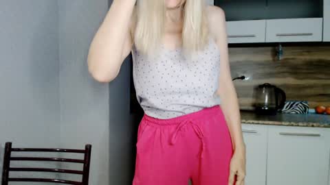 Milena online show from 01/17/25, 01:57