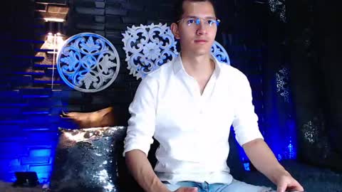 milandavid1 online show from 05/03/26, 05:30