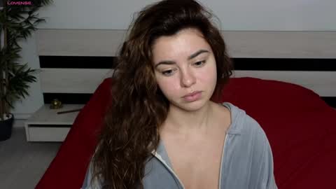 Snapshot of milania_hot_foxy chatting on 12/05/24, 07:05 Mila online show from 12/05/24, 07:05