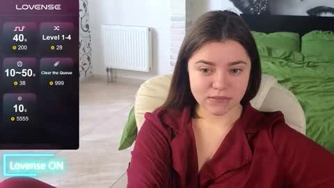 Snapshot of milania_hot_foxy chatting on 02/06/26, 10:40 Mila online show from 02/06/26, 10:40