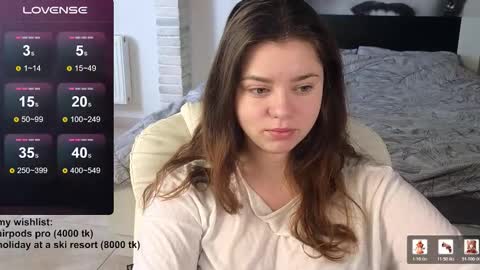 Snapshot of milania_hot_foxy chatting on 02/26/26, 12:04 Mila online show from 02/26/26, 12:04