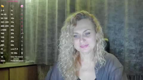 milanna_x online show from 09/18/25, 09:28