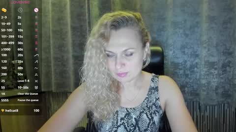 milanna_x online show from 10/02/25, 09:22