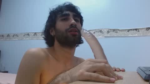 milanzaire online show from 01/05/25, 03:43