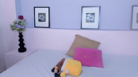 Mila Rose online show from 01/02/25, 05:39