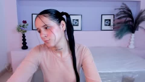 Mila Rose online show from 01/06/25, 02:25