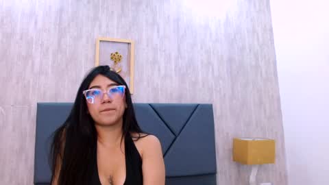 Snapshot of milarosee_ chatting on 05/21/26, 11:50 Mila Rose online show from 05/21/26, 11:50