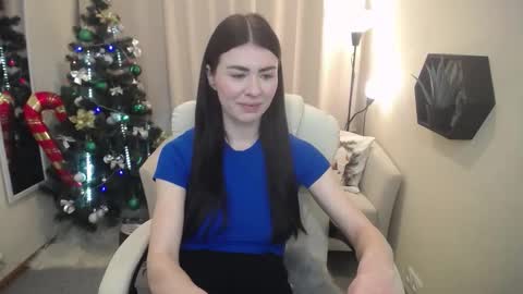 Snapshot of milasecretsss chatting on 12/20/25, 07:26 milasecretsss online show from 12/20/25, 07:26