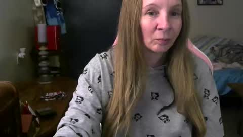 Mila online show from 05/14/26, 02:29