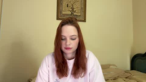 Snapshot of milav_ chatting on 04/26/26, 11:41 Lana online show from 04/26/26, 11:41