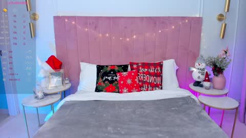 Mia online show from 12/11/24, 05:53