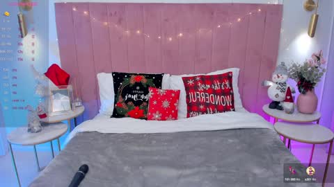 Mia online show from 12/12/24, 05:52