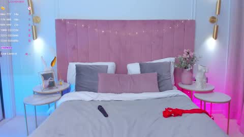 Mia online show from 02/13/25, 05:58