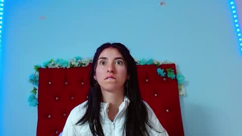 Ana online show from 12/30/24, 08:10