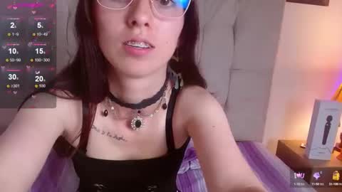 Ana online show from 03/11/25, 12:00