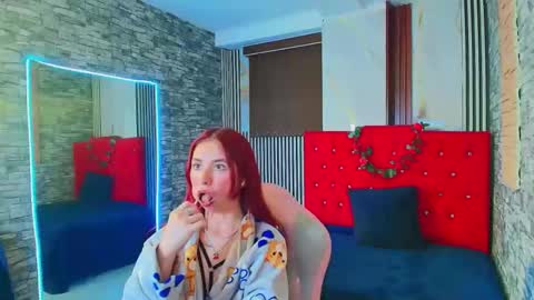 Ana online show from 11/11/25, 10:21