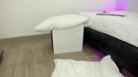 Milena  online show from 01/21/25, 05:27