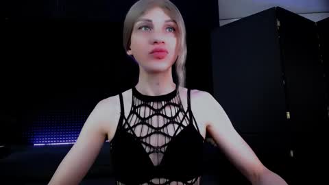 Snapshot of milena_hardy chatting on 10/17/25, 04:59 Milena Hardy online show from 10/17/25, 04:59