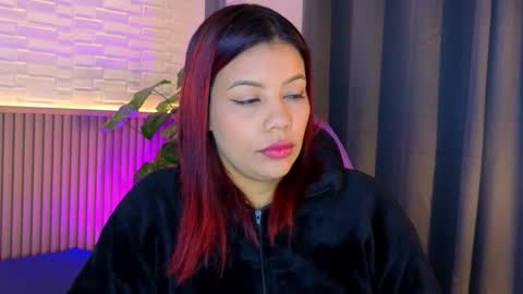 milena_lawson online show from 11/12/25, 10:37