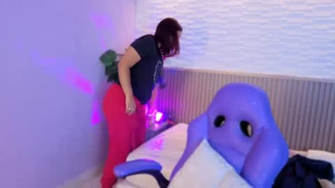 milena_lawson online show from 06/09/26, 12:39