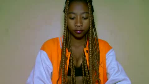 Snapshot of milennah chatting on 07/09/26, 09:35 milennah online show from 07/09/26, 09:35