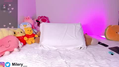 Snapshot of milery_ chatting on 03/26/26, 01:11 M I L E R Y online show from 03/26/26, 01:11
