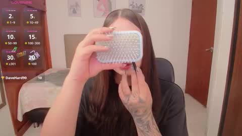 Miley online show from 10/01/25, 03:18