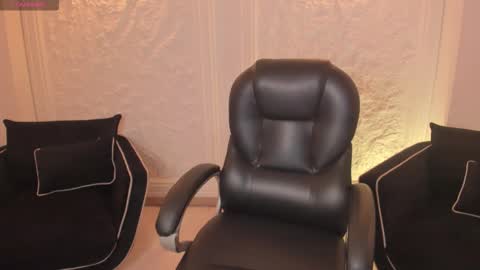 Snapshot of mileycruz_ chatting on 03/05/26, 07:54 Miley Cruz IG miley model23 online show from 03/05/26, 07:54