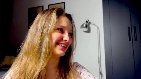 mileyy_cute online show from 03/08/26, 02:04