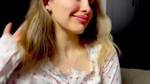 mileyy_cute online show from 03/11/26, 11:00