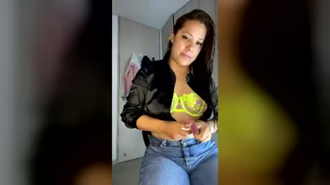 Snapshot of milf__pretty chatting on 07/06/26, 04:53 Melissa online show from 07/06/26, 04:53