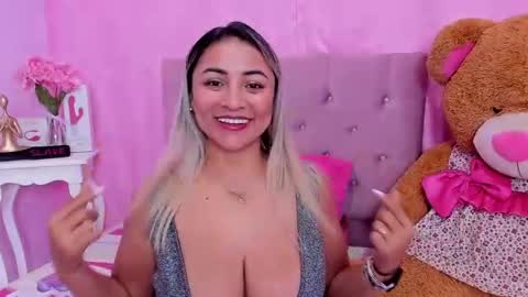 Antonella online show from 06/20/26, 12:52
