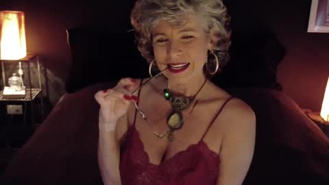 Fabiola online show from 03/17/26, 08:23