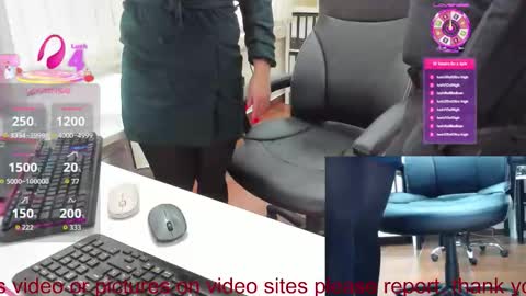 Viktoria online show from 11/19/25, 11:32