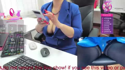 Viktoria online show from 11/27/25, 09:44