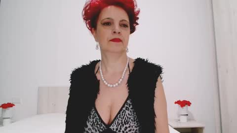 Milfsupreme online show from 12/07/24, 12:13