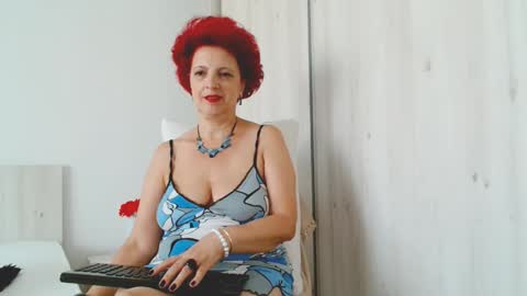 Milfsupreme online show from 09/09/25, 11:21