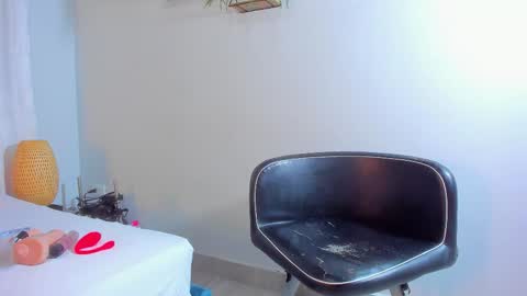 LILI online show from 09/23/25, 12:08